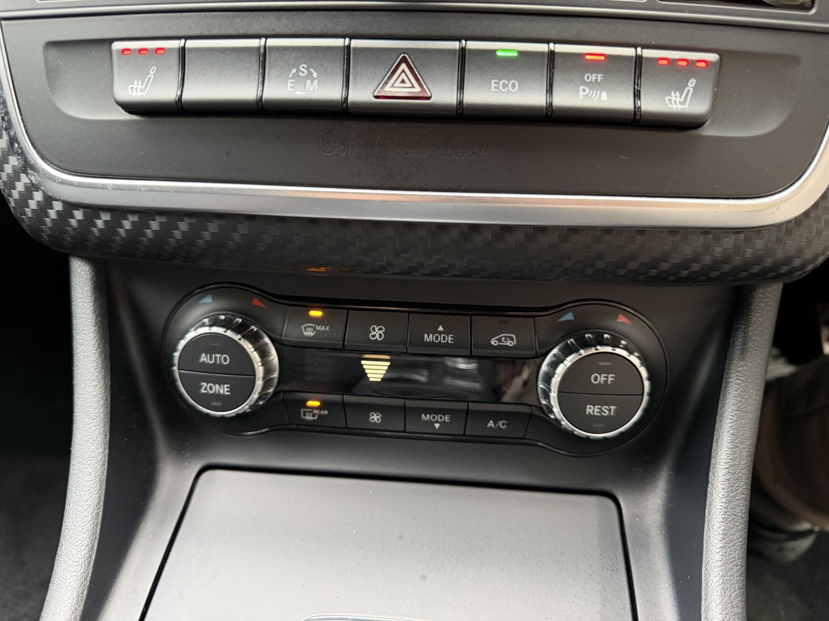 Mercedes-Benz A Class 1.6 A180 BlueEfficiency SE Hatchback 5dr Petrol 7G-DCT Euro 6 (s/s) (122 ps)