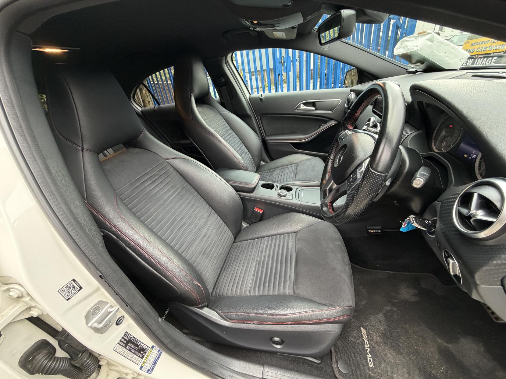 Mercedes-Benz A Class 1.6 A180 BlueEfficiency SE Hatchback 5dr Petrol 7G-DCT Euro 6 (s/s) (122 ps)