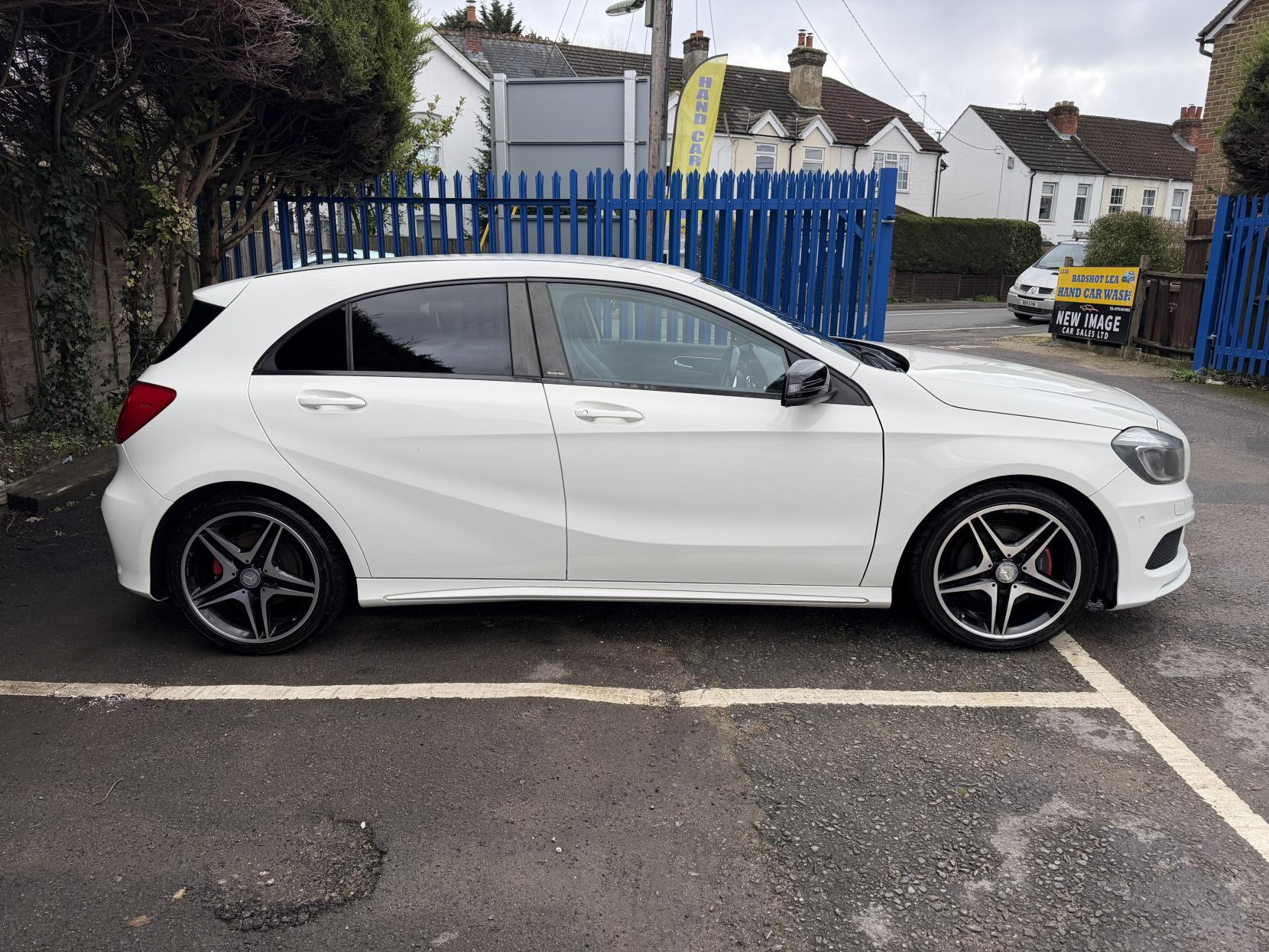 Mercedes-Benz A Class 1.6 A180 BlueEfficiency SE Hatchback 5dr Petrol 7G-DCT Euro 6 (s/s) (122 ps)