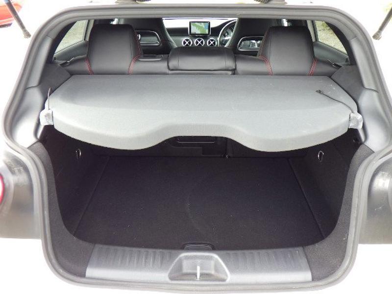 Mercedes-Benz A Class 1.6 A180 BlueEfficiency SE Hatchback 5dr Petrol 7G-DCT Euro 6 (s/s) (122 ps)