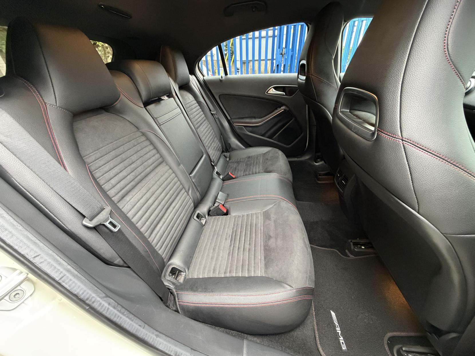 Mercedes-Benz A Class 1.6 A180 BlueEfficiency SE Hatchback 5dr Petrol 7G-DCT Euro 6 (s/s) (122 ps)