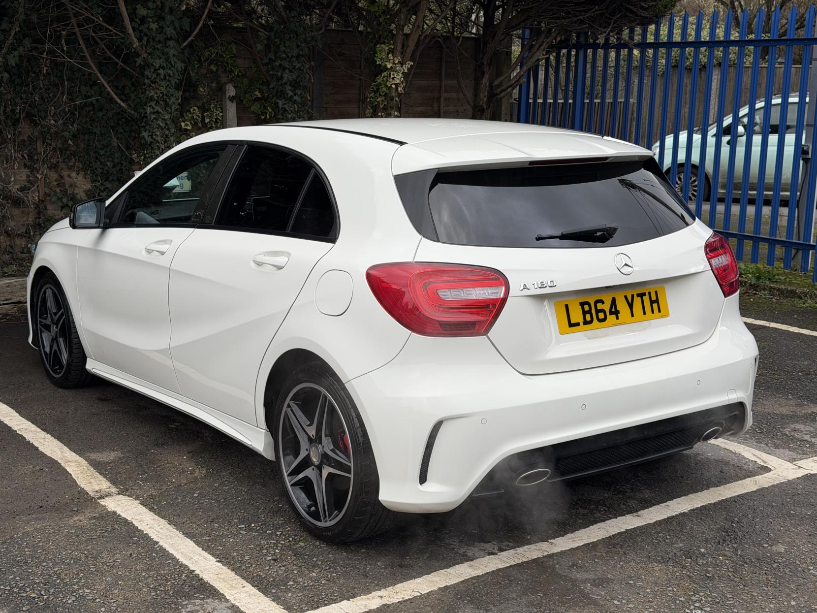 Mercedes-Benz A Class 1.6 A180 BlueEfficiency SE Hatchback 5dr Petrol 7G-DCT Euro 6 (s/s) (122 ps)