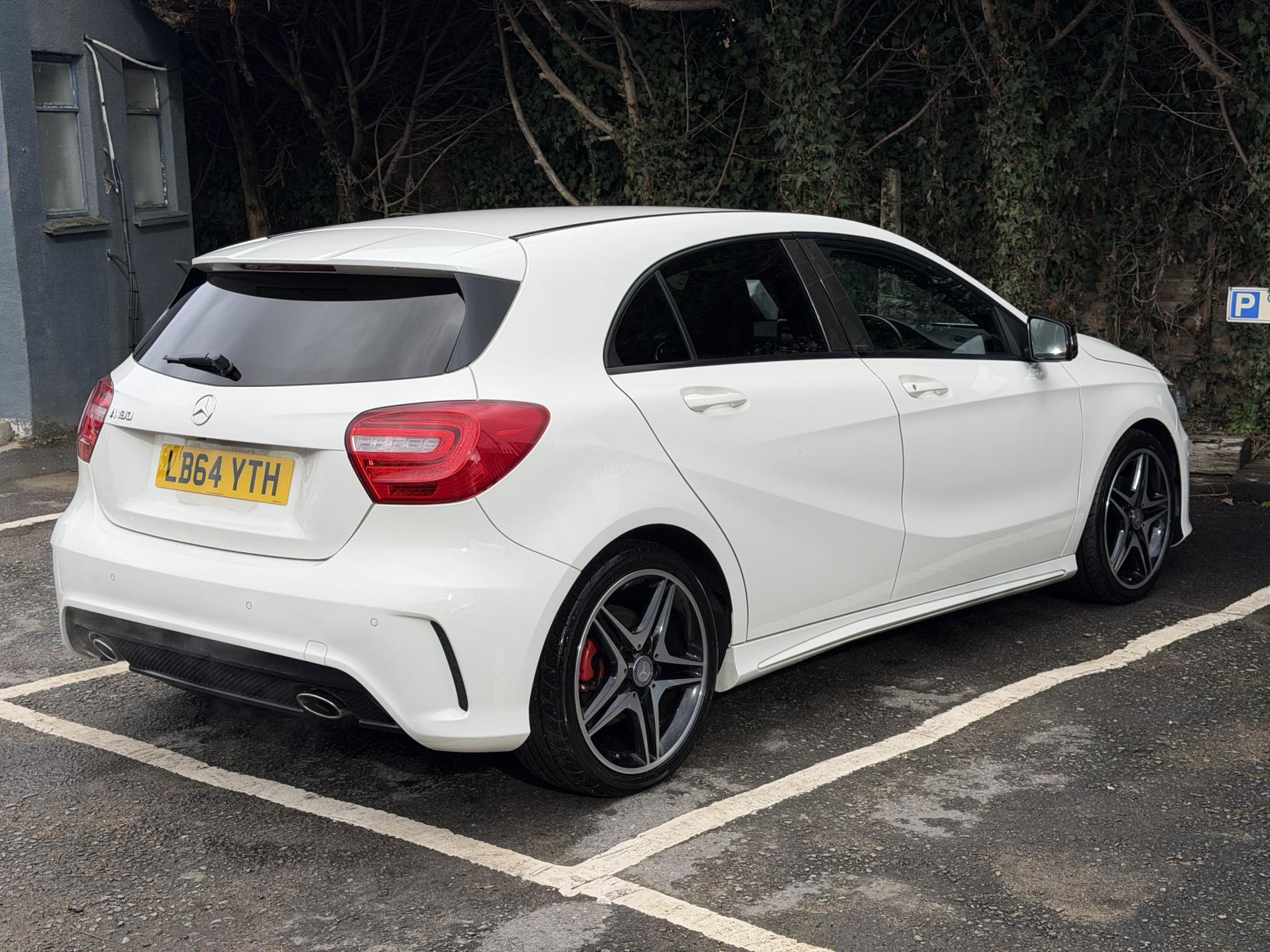 Mercedes-Benz A Class 1.6 A180 BlueEfficiency SE Hatchback 5dr Petrol 7G-DCT Euro 6 (s/s) (122 ps)