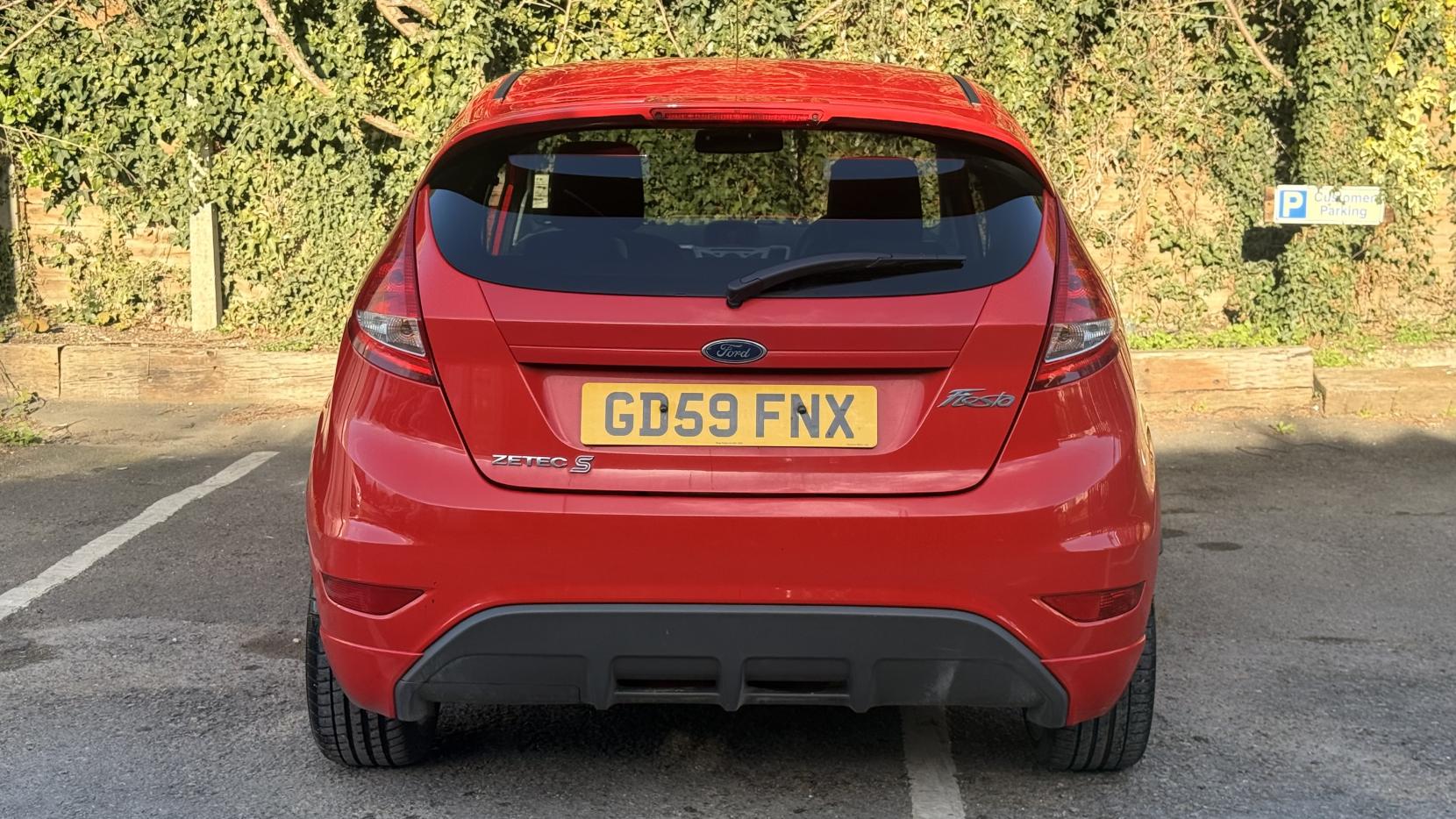 Ford Fiesta 1.6 Zetec S Hatchback 3dr Petrol Manual (139 g/km, 118 bhp)