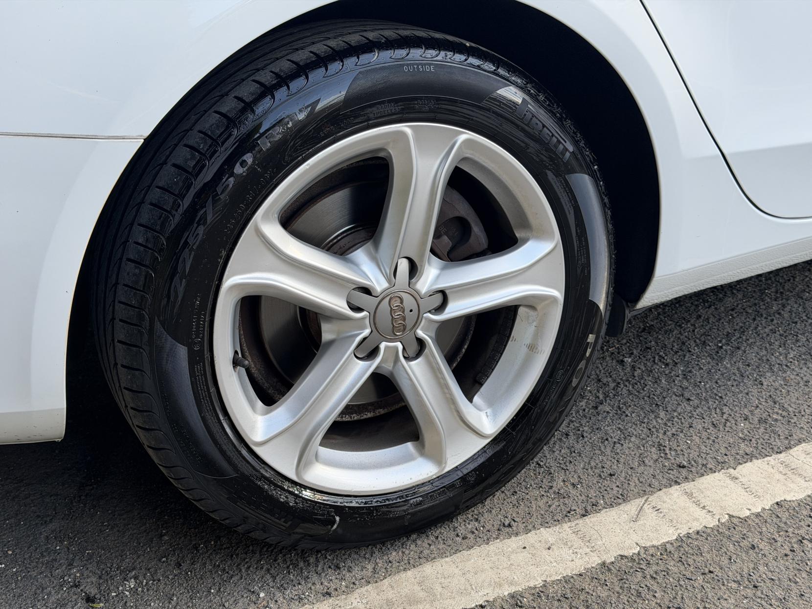 Audi A4 Avant 2.0 TFSI SE Estate 5dr Petrol Multitronic Euro 5 (s/s) (211 ps)