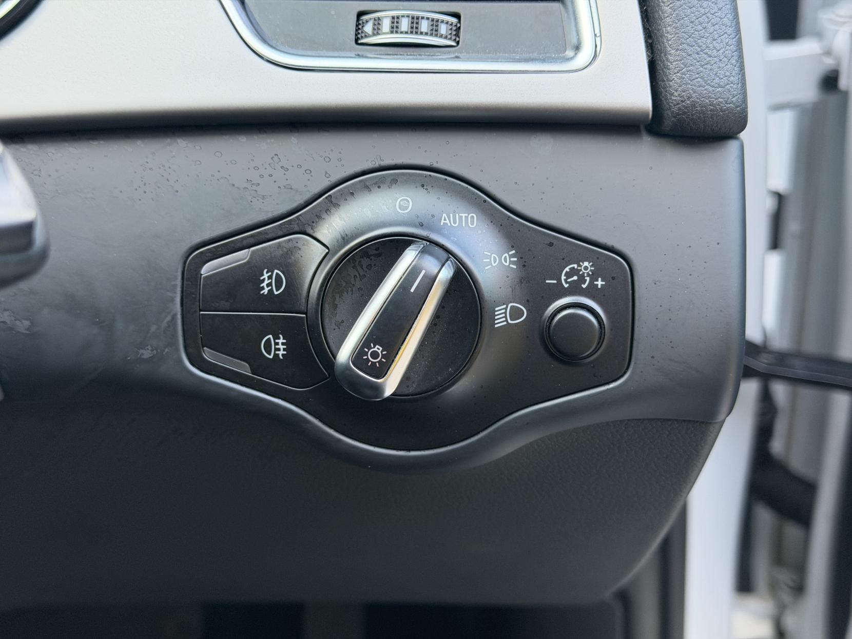 Audi A4 Avant 2.0 TFSI SE Estate 5dr Petrol Multitronic Euro 5 (s/s) (211 ps)