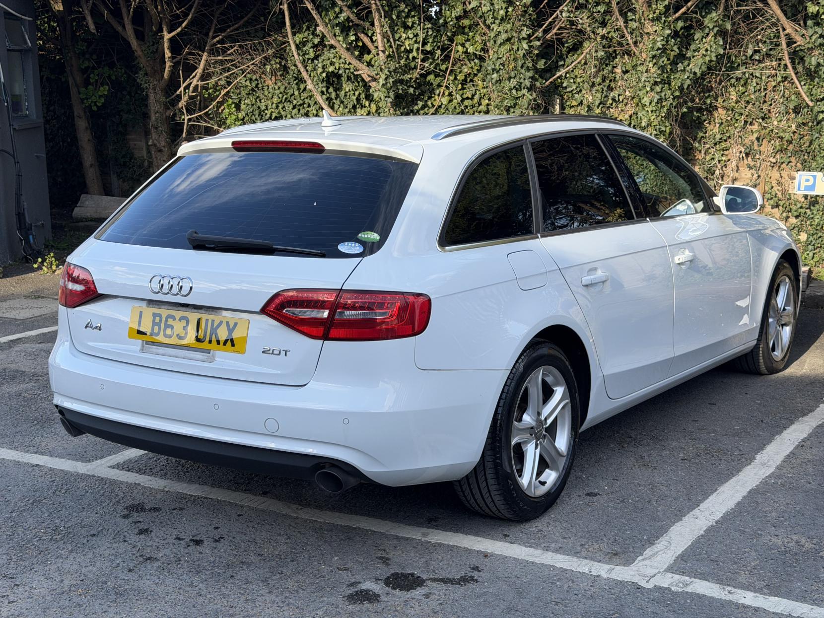 Audi A4 Avant 2.0 TFSI SE Estate 5dr Petrol Multitronic Euro 5 (s/s) (211 ps)