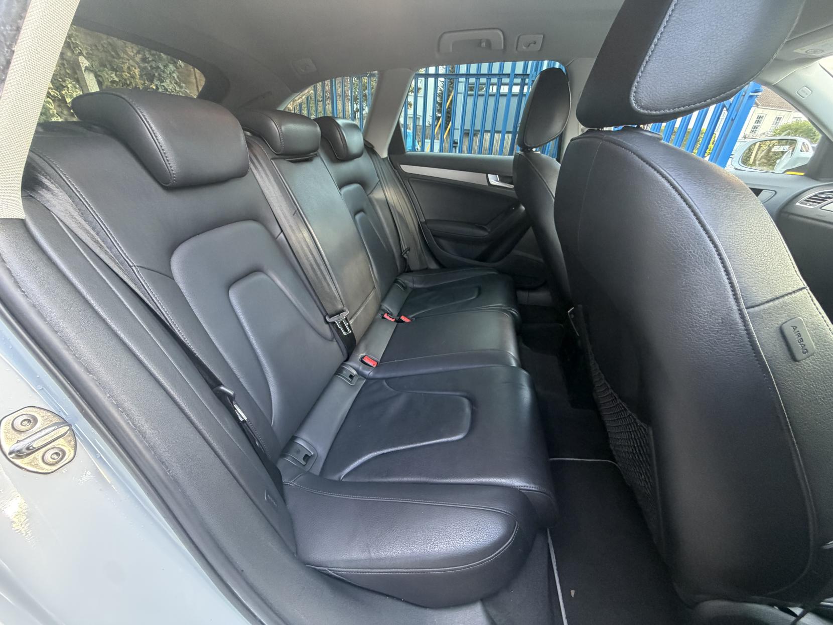 Audi A4 Avant 2.0 TFSI SE Estate 5dr Petrol Multitronic Euro 5 (s/s) (211 ps)