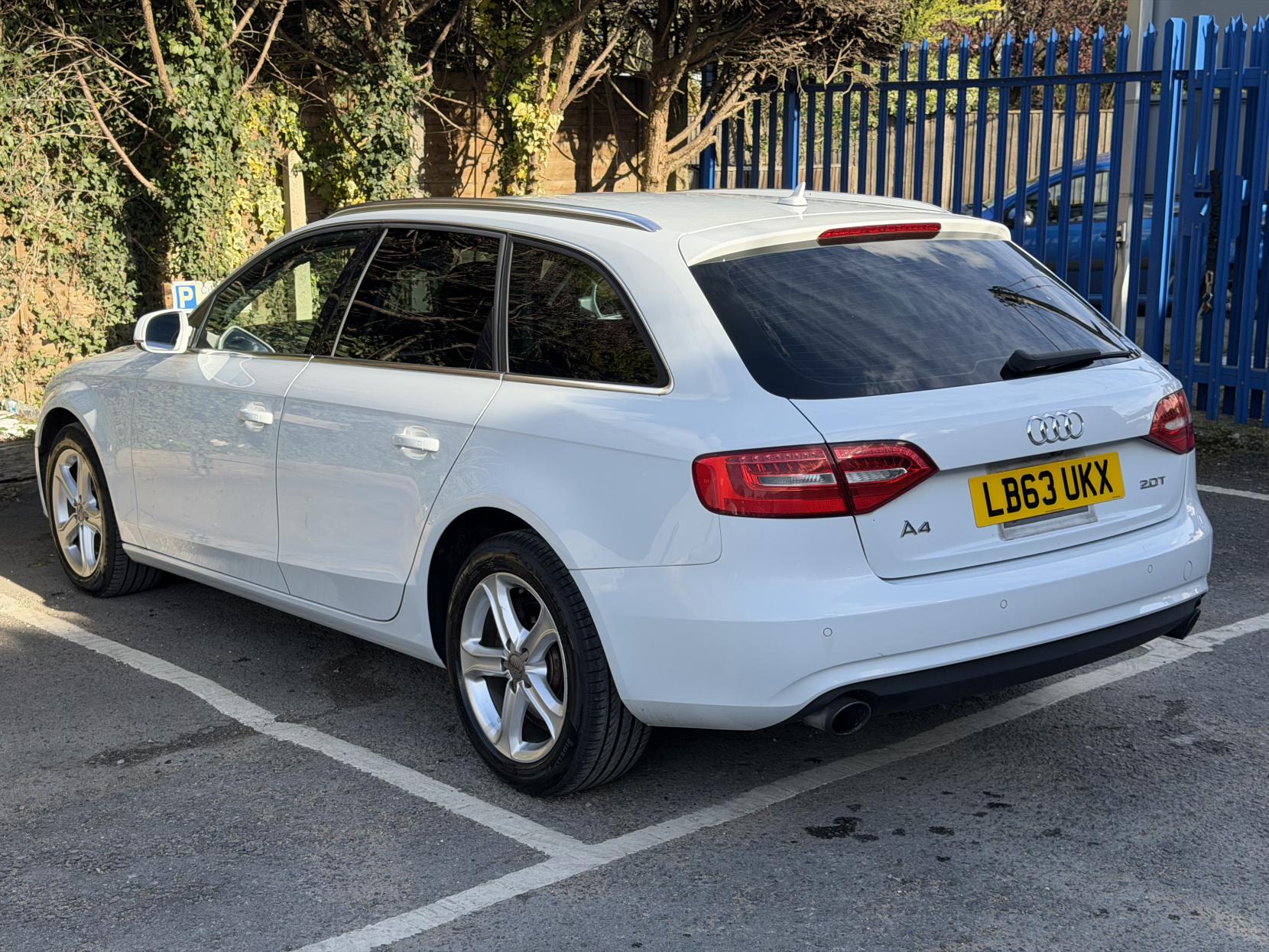 Audi A4 Avant 2.0 TFSI SE Estate 5dr Petrol Multitronic Euro 5 (s/s) (211 ps)