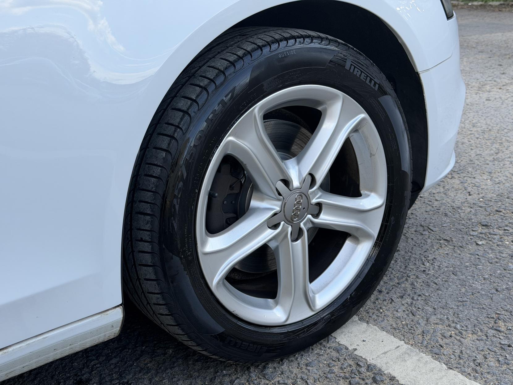 Audi A4 Avant 2.0 TFSI SE Estate 5dr Petrol Multitronic Euro 5 (s/s) (211 ps)