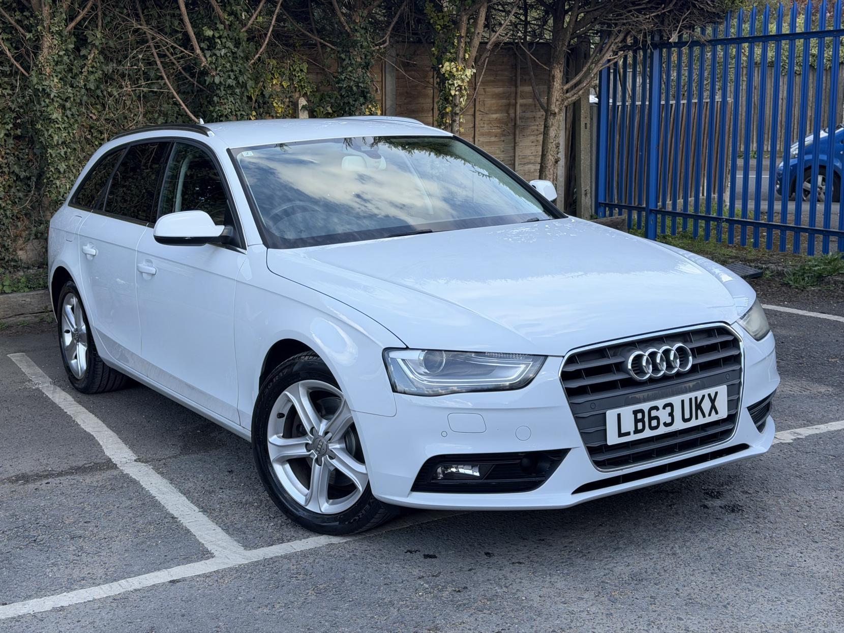 Audi A4 Avant 2.0 TFSI SE Estate 5dr Petrol Multitronic Euro 5 (s/s) (211 ps)