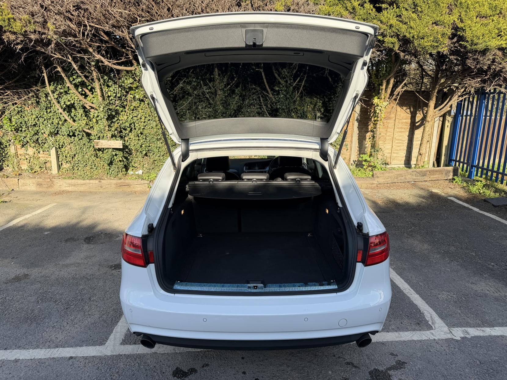 Audi A4 Avant 2.0 TFSI SE Estate 5dr Petrol Multitronic Euro 5 (s/s) (211 ps)