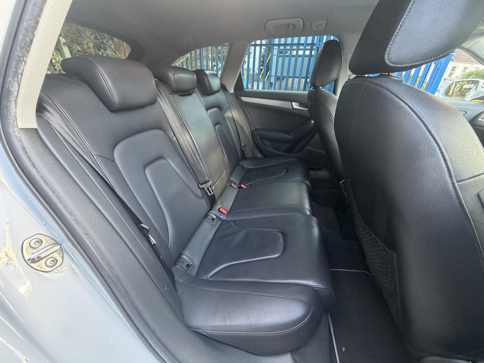 Audi A4 Avant 2.0 TFSI SE Estate 5dr Petrol Multitronic Euro 5 (s/s) (211 ps)