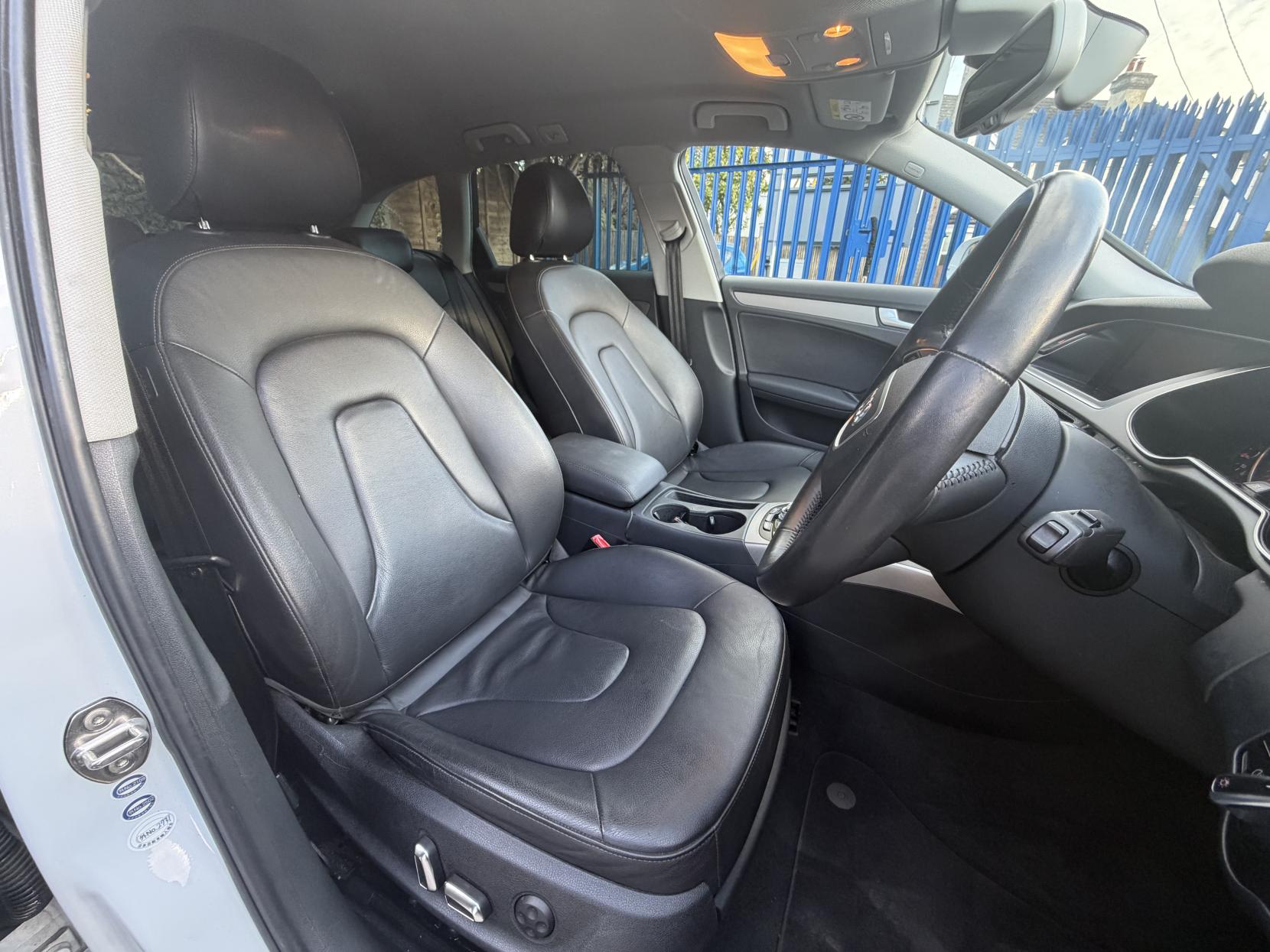 Audi A4 Avant 2.0 TFSI SE Estate 5dr Petrol Multitronic Euro 5 (s/s) (211 ps)