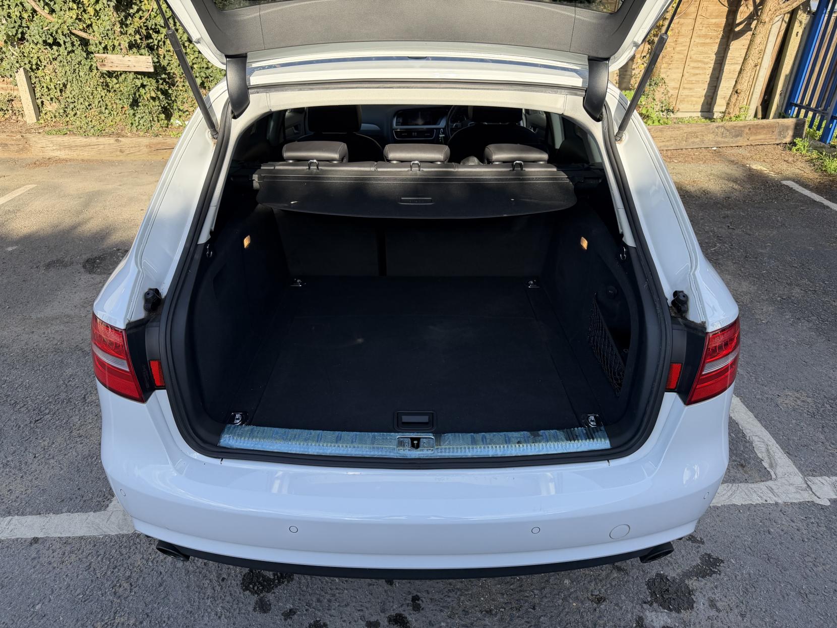 Audi A4 Avant 2.0 TFSI SE Estate 5dr Petrol Multitronic Euro 5 (s/s) (211 ps)