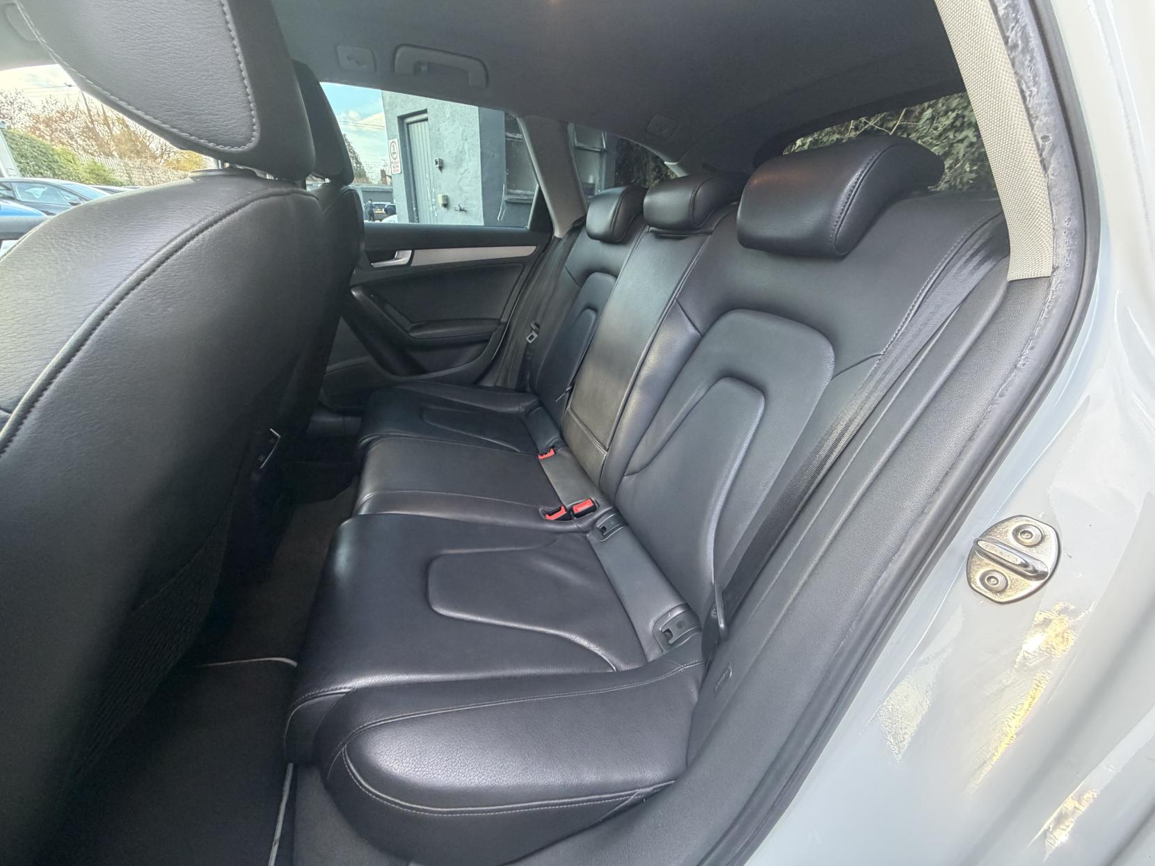 Audi A4 Avant 2.0 TFSI SE Estate 5dr Petrol Multitronic Euro 5 (s/s) (211 ps)