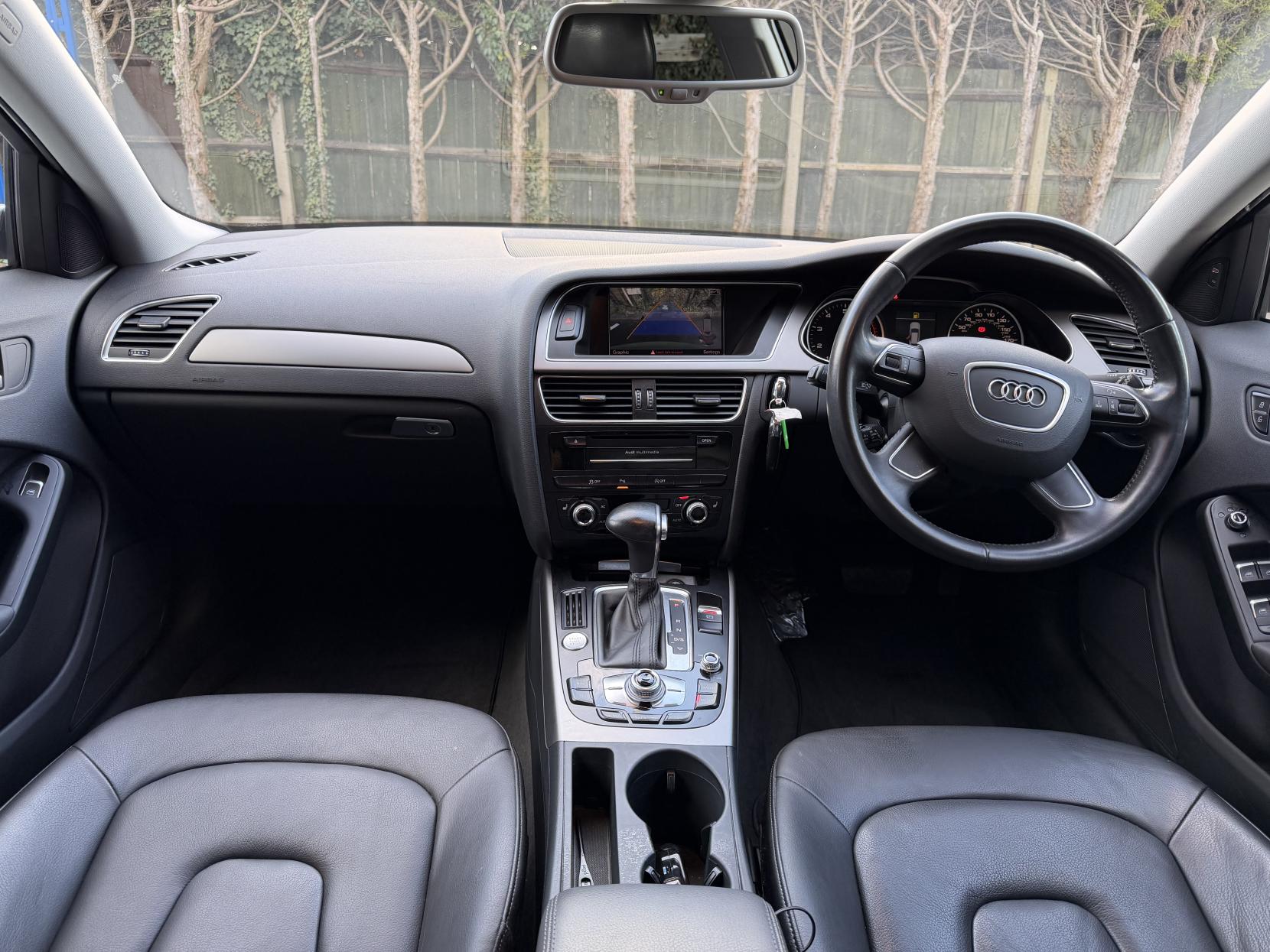 Audi A4 Avant 2.0 TFSI SE Estate 5dr Petrol Multitronic Euro 5 (s/s) (211 ps)