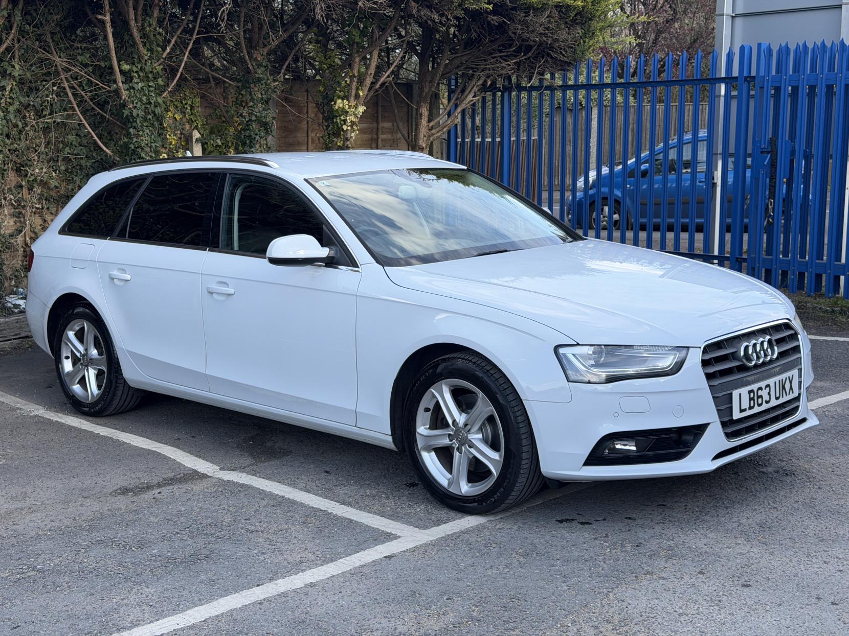 Audi A4 Avant 2.0 TFSI SE Estate 5dr Petrol Multitronic Euro 5 (s/s) (211 ps)