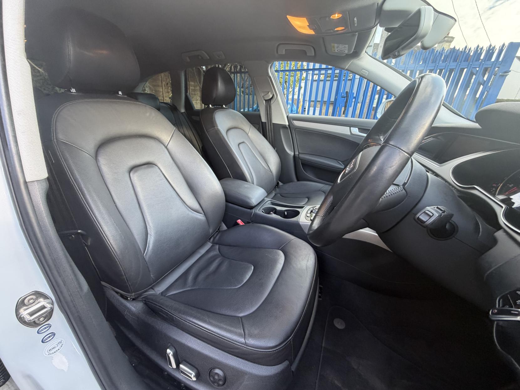 Audi A4 Avant 2.0 TFSI SE Estate 5dr Petrol Multitronic Euro 5 (s/s) (211 ps)