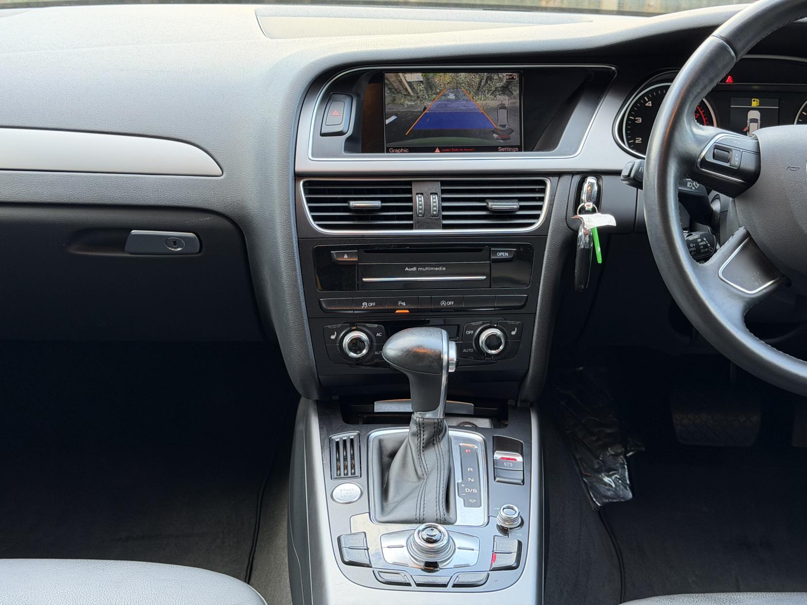 Audi A4 Avant 2.0 TFSI SE Estate 5dr Petrol Multitronic Euro 5 (s/s) (211 ps)