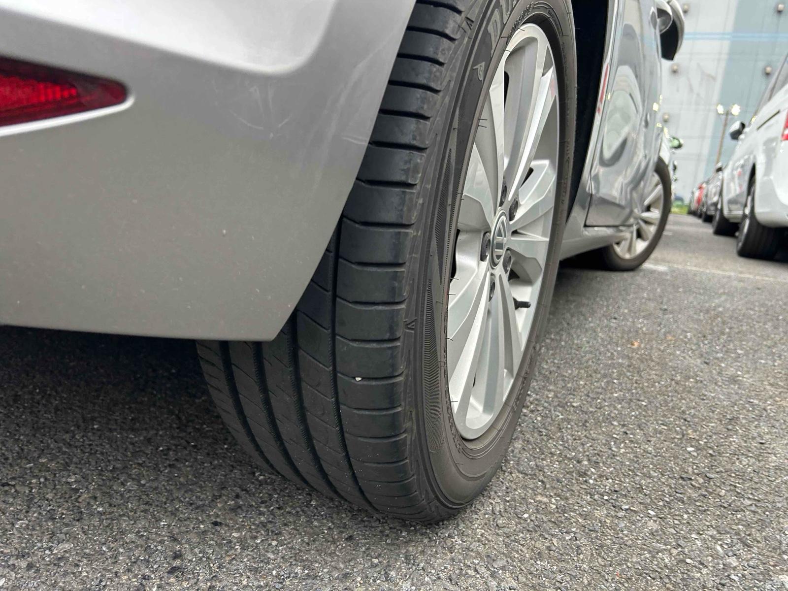 Volkswagen Golf 1.2 TSI BlueMotion Tech S Hatchback 5dr Petrol DSG Euro 5 (s/s) (105 ps)