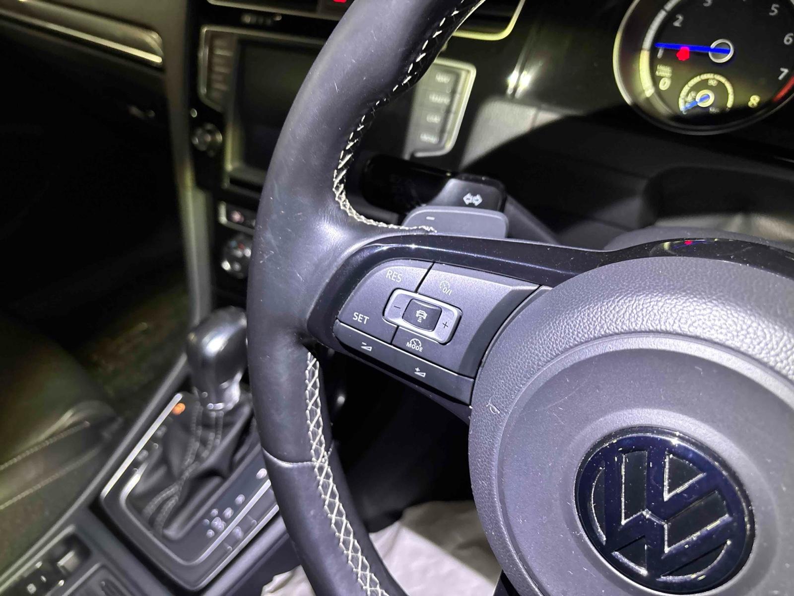 Volkswagen Golf 2.0 TSI BlueMotion Tech R Hatchback 5dr Petrol DSG 4Motion Euro 6 (s/s) (300 ps)