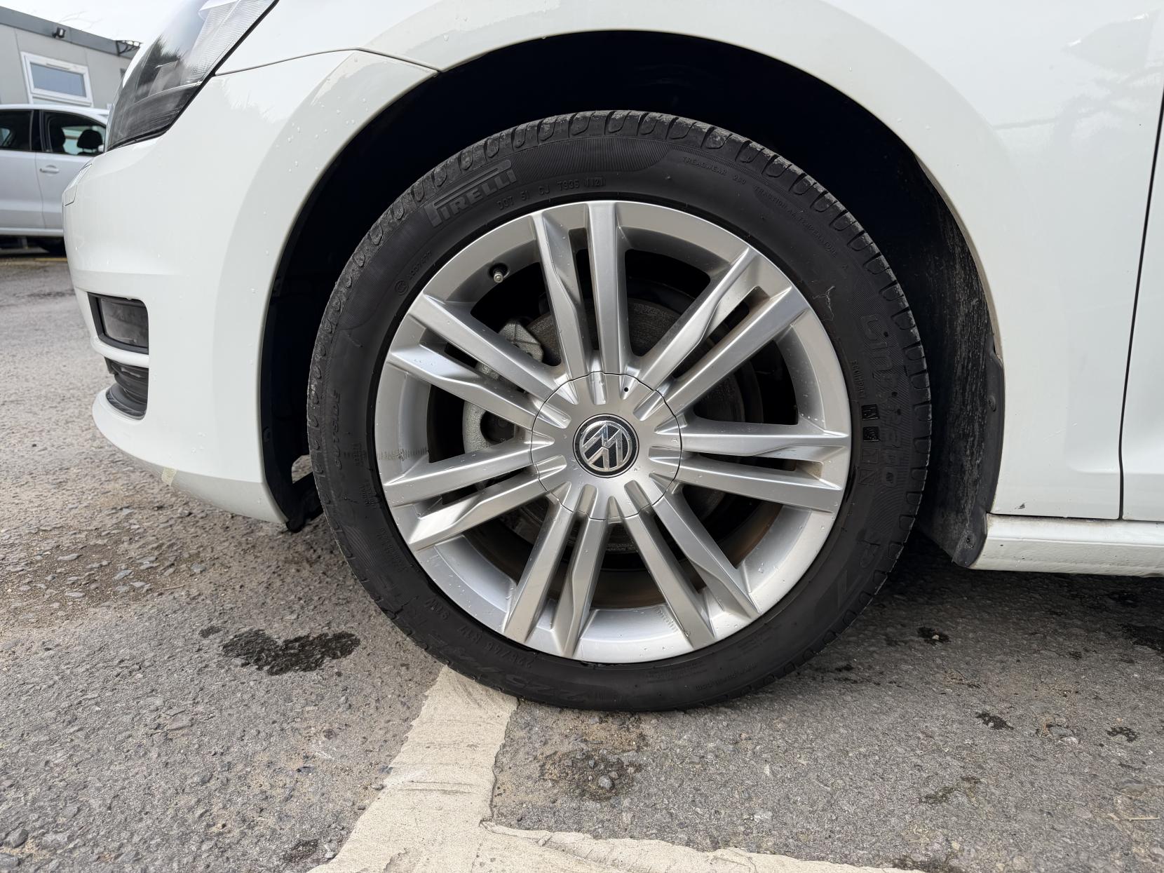 Volkswagen Golf 1.4 TSI BlueMotion Tech Match Hatchback 5dr Petrol DSG Euro 6 (s/s) (125 ps)