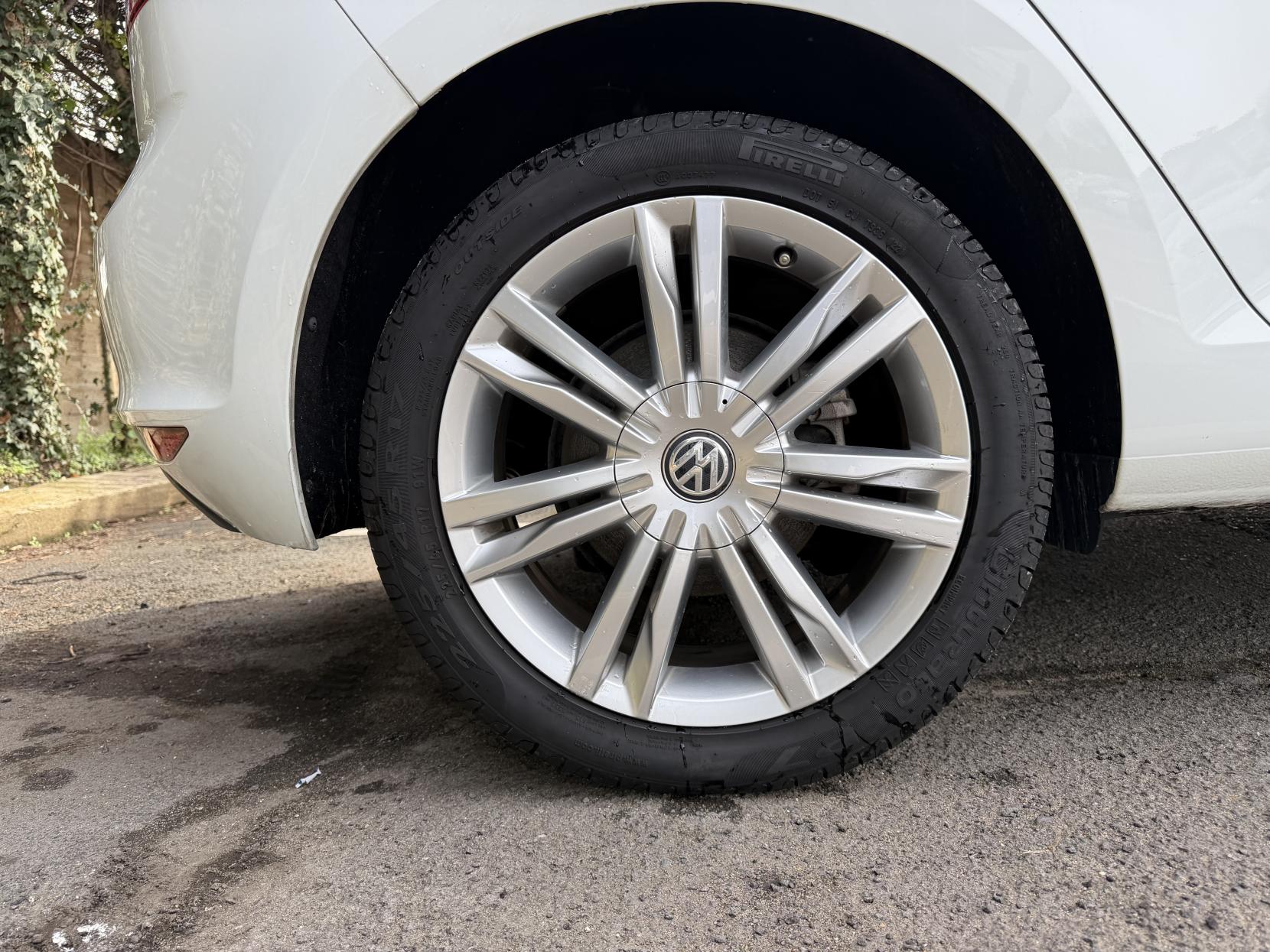 Volkswagen Golf 1.4 TSI BlueMotion Tech Match Hatchback 5dr Petrol DSG Euro 6 (s/s) (125 ps)